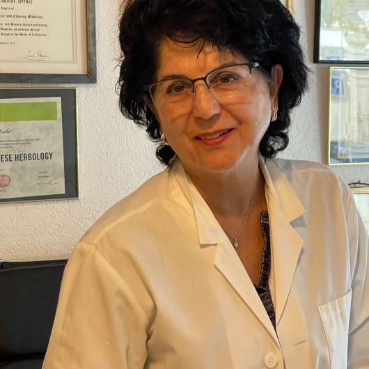 Mahshid Essalat-Weber