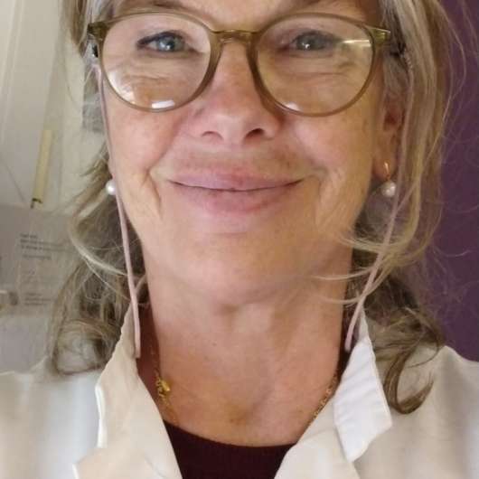 Anne Deliyanidis-Veillon